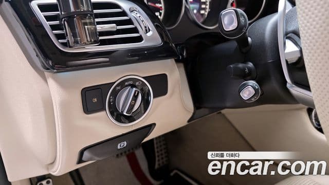 Mercedes-Benz CLS-класс W218 CLS63 AMG 4MATIC, 2015 14