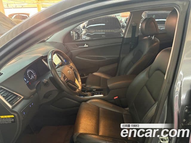 Hyundai All New Tucson Modern, 2017 8