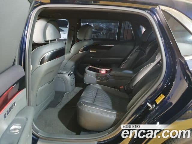 Genesis G90 (RS4) бензин 3.5 турбо AWD, 2023 10