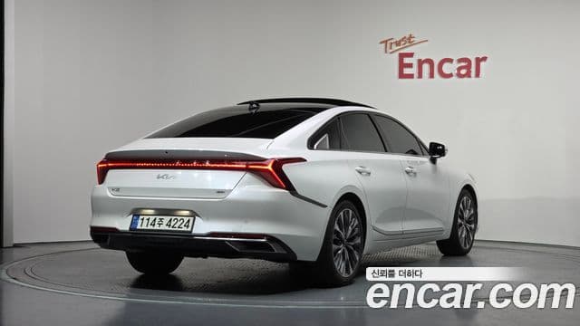 Kia K8 Signature, 2022 2