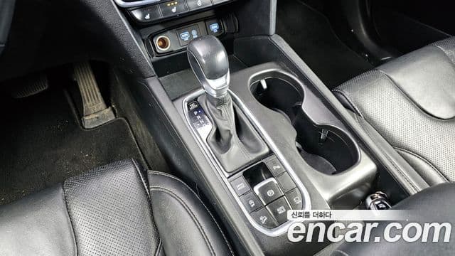 Hyundai Santa Fe TM Exclusive, 2019 9