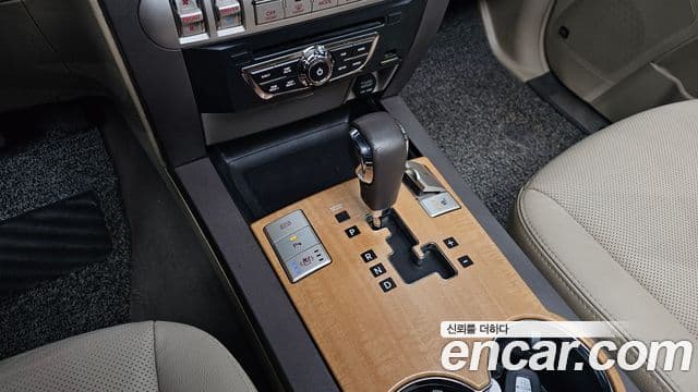 Kia Mohave 4WD KV300, 2014 9