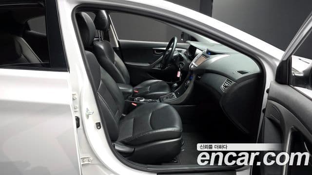 Hyundai Avante MD M16 GDI Smart, 2014 10