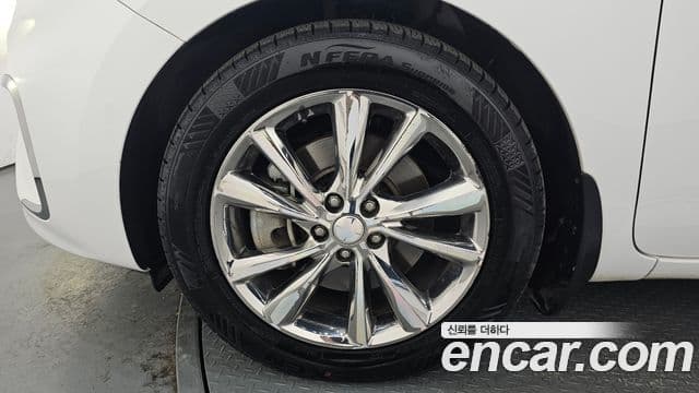 Kia The / новый New Carnival Special, 2020 все фото