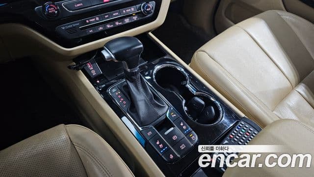 Kia The / новый New Carnival Special, 2020 9