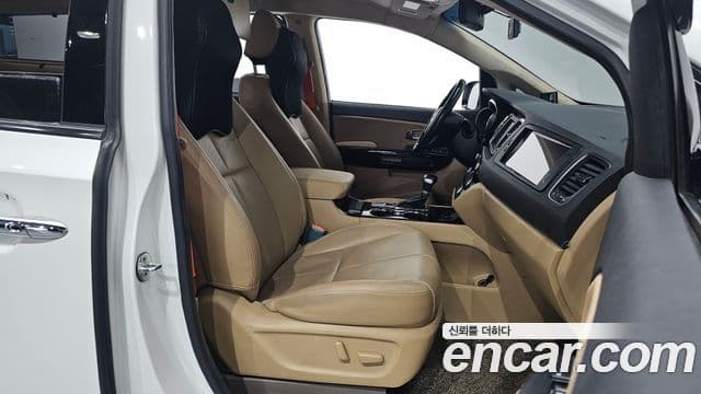 Kia The / новый New Carnival Special, 2020 10