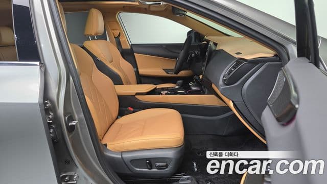 Lexus NX350h 2세대 Luxury, 2025 11