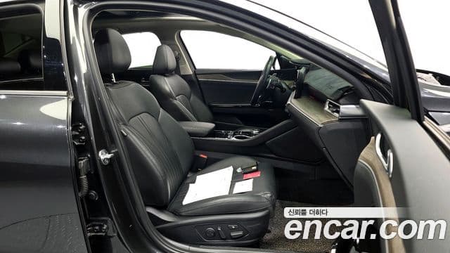 Kia K5 3세대 Signature, 2020 11