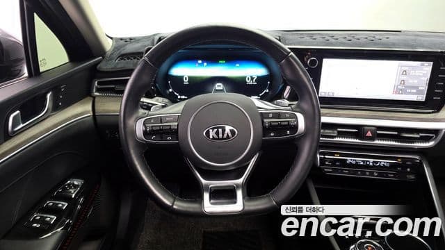 Kia K5 3세대 Signature, 2020 13