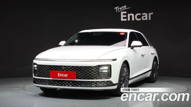 Hyundai Grandeur (GN7) Calligraphy, 2023 1