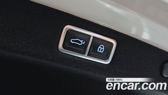 Hyundai Grandeur (GN7) Calligraphy, 2023 14