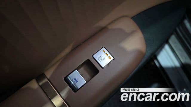 Hyundai Grandeur (GN7) Calligraphy, 2023 16