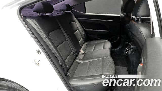 Hyundai Avante AD 1.6 GDI Smart, 2017 12