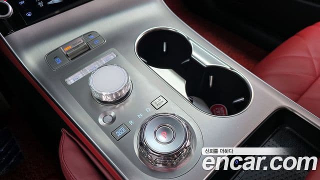 Genesis GV70, 2025 9