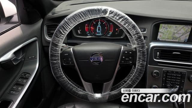 Volvo S60 2세대, 2014 13