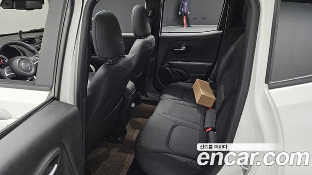 Jeep Renegade 1.3 Limited, 2023 12