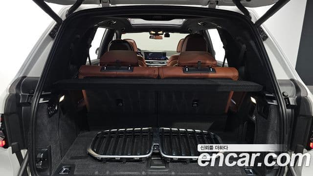 BMW X7 (G07) xDrive 40i M Sport 6인승, 2024 20
