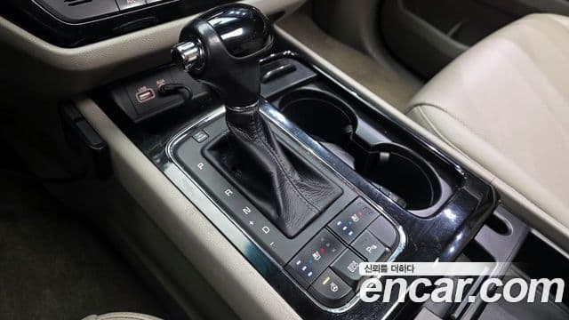 Kia All New Carnival Prestige, 2016 9