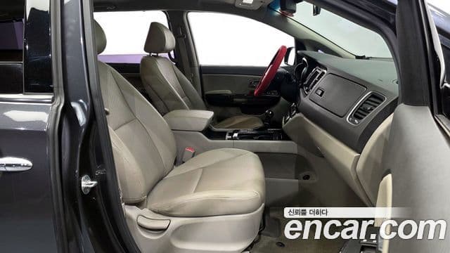 Kia All New Carnival Prestige, 2016 11