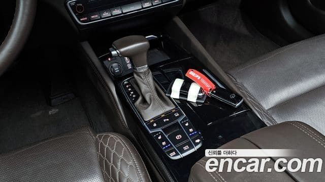 Kia All New K7 гибрид Noblesse, 2017 9