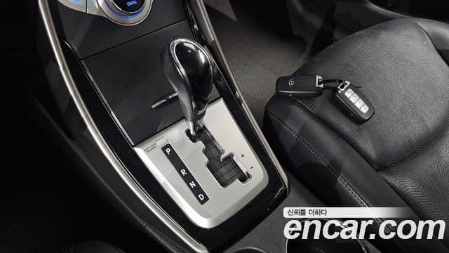 Hyundai Avante MD M16 GDI top, 2012 9