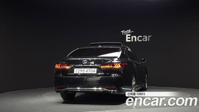 Lexus LS500h 5세대 3.5 Platinum AWD, 2020 4