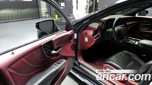 Lexus LS500h 5세대 3.5 Platinum AWD, 2020 11