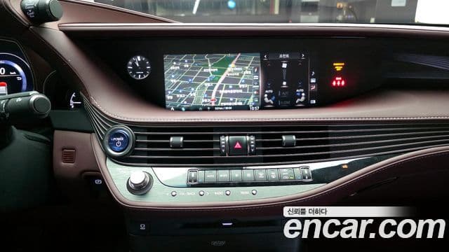 Lexus LS500h 5세대 3.5 Platinum AWD, 2020 14