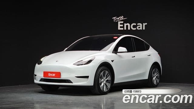 Tesla модель Y, 2024 1