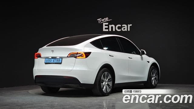 Tesla модель Y, 2024 2