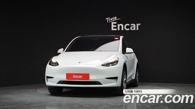 Tesla модель Y, 2024 3