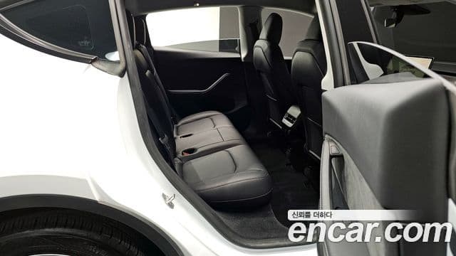 Tesla модель Y, 2024 12