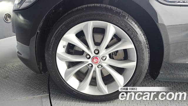 Jaguar XF (X260) 20d Portfolio AWD, 2019 все фото