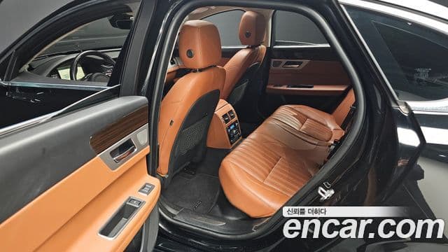 Jaguar XF (X260) 20d Portfolio AWD, 2019 12