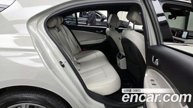 Genesis The / новый New G70 슈팅브레이크, 2024 12