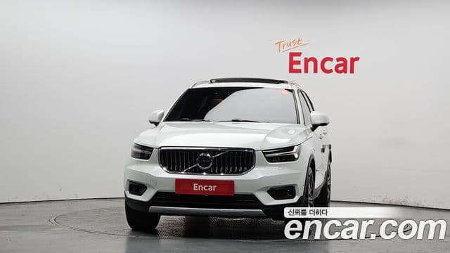 Volvo XC40 B4 Inscription, 2021 3