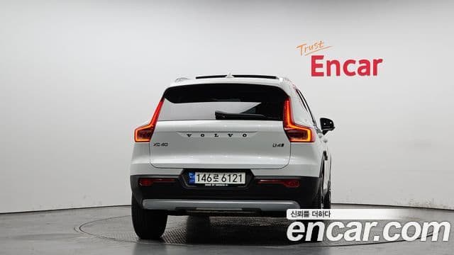 Volvo XC40 B4 Inscription, 2021 4