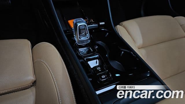 Volvo XC40 B4 Inscription, 2021 9