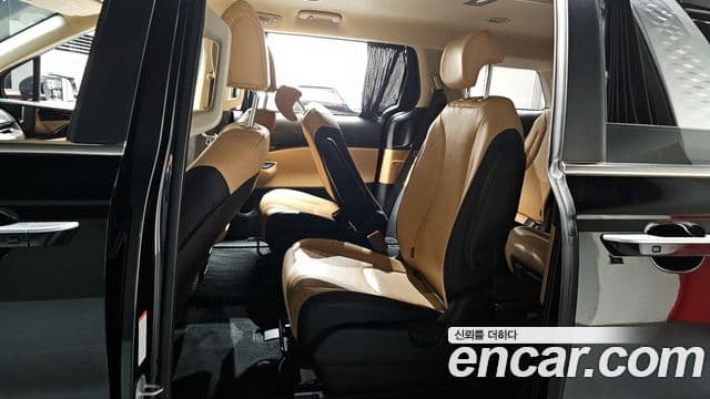 Kia Carnival 4세대 Prestige, 2023 11
