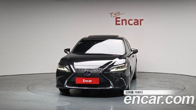 Lexus ES300h 7세대 Luxury Plus, 2021 3
