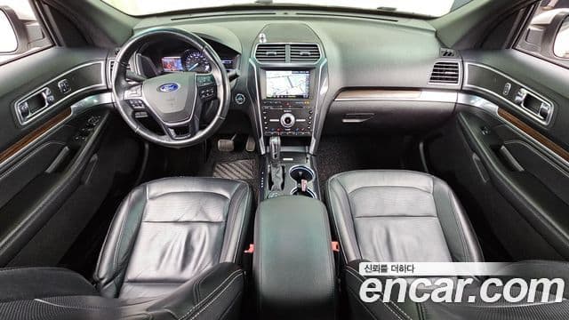 Ford Explorer 5세대, 2016 7