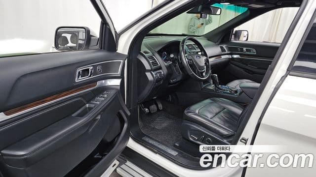 Ford Explorer 5세대, 2016 10