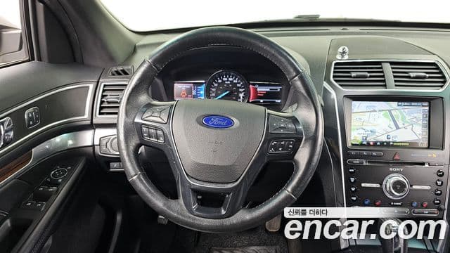 Ford Explorer 5세대, 2016 13