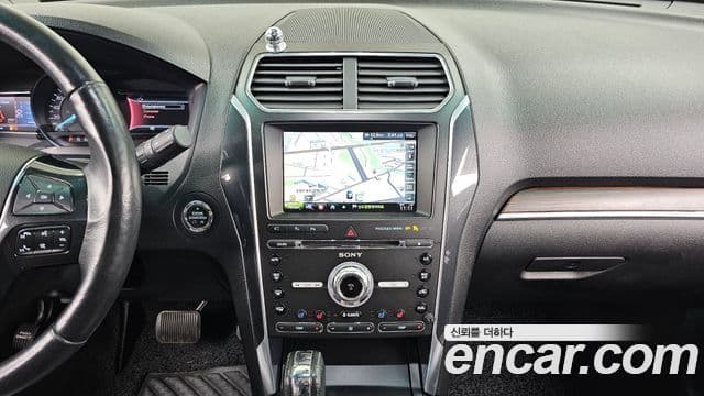 Ford Explorer 5세대, 2016 14