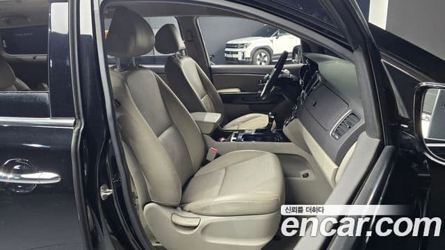 Kia All New Carnival Prestige, 2018 10