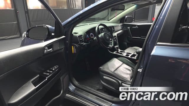 Kia Sportage 4세대 дизель 2.0 2WD Trendy, 2016 10