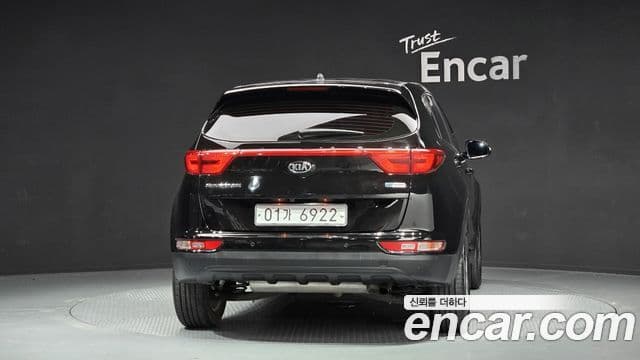 Kia Sportage 4세대 дизель 1.7 2WD Trendy, 2017 4