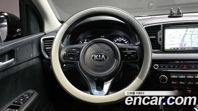 Kia Sportage 4세대 дизель 1.7 2WD Trendy, 2017 13
