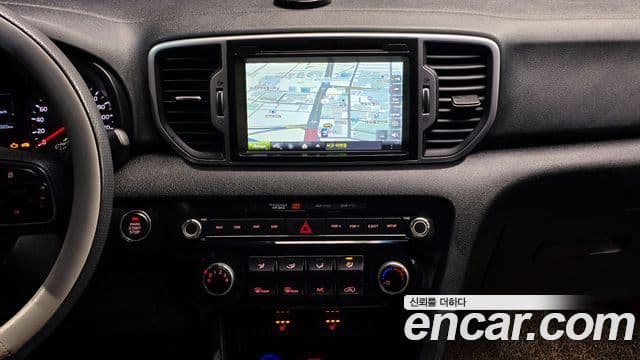 Kia Sportage 4세대 дизель 1.7 2WD Trendy, 2017 17