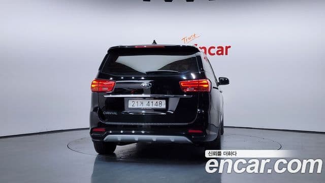 Kia The / новый New Carnival Noblesse, 2019 4